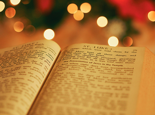 O verdadeiro significado do Natal na Bíblia: Jesus, um menino nos nasceu -  Bíblia