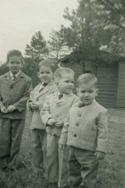 Os filhos do casal Jack e Berniece, em 1956.