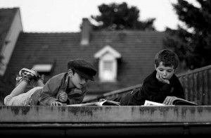 boys-reading